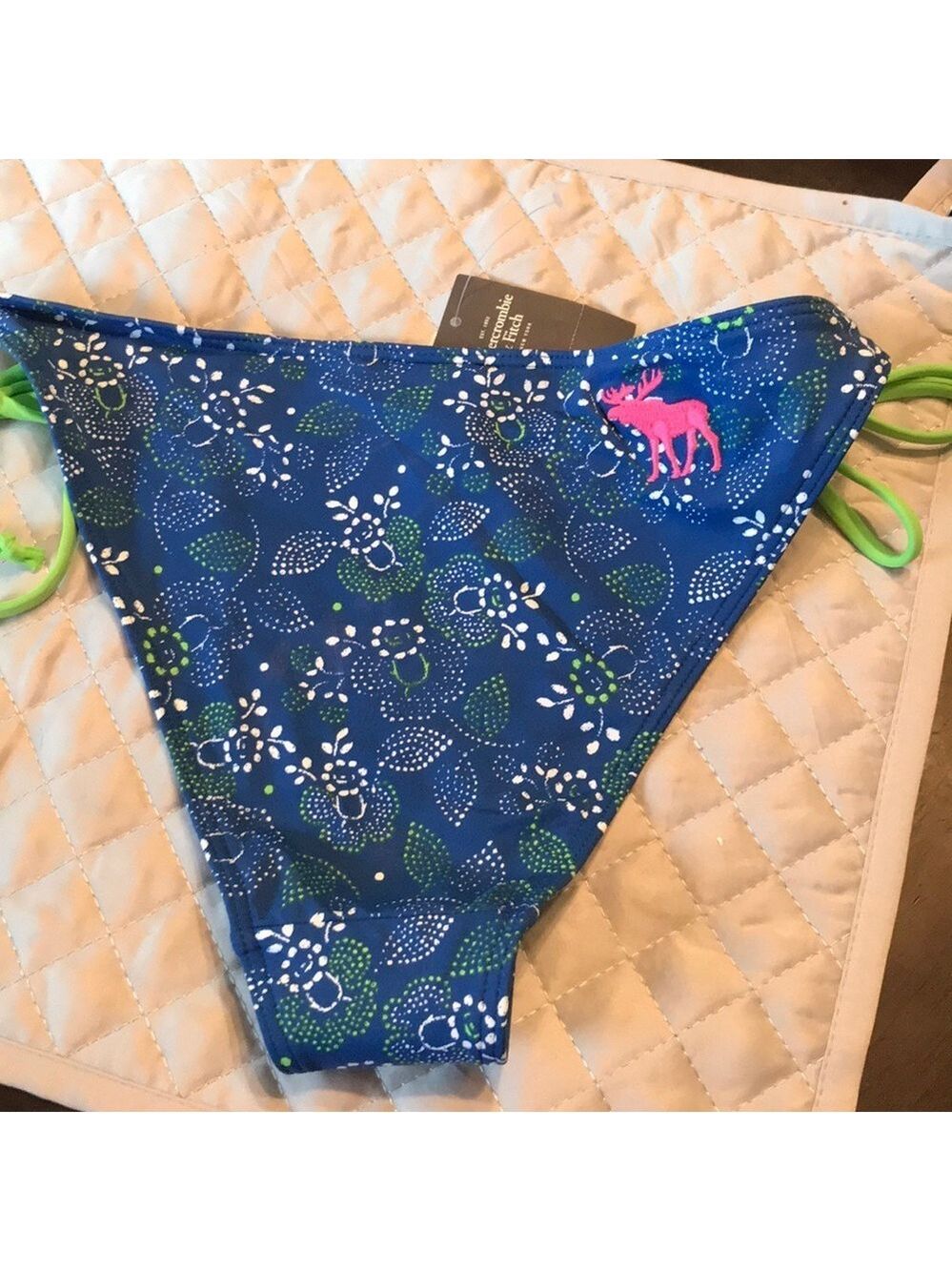 Abercrombie string bikini - Picture 2 of 4